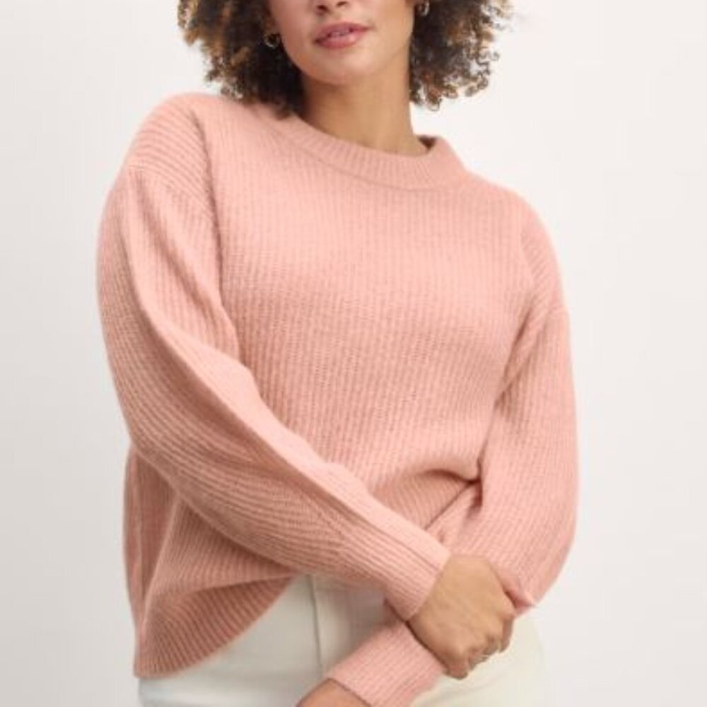 Everlane Women’s Sweater in Dusty Pink